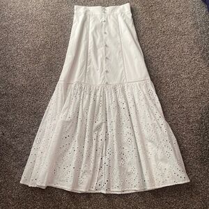 NWT BEAUTIFUL NEW YORK &COMPANY SMALL WHITE EYELET SKIRT